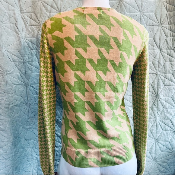 Funky houndstooth Isaac Mizrahi sweater - Picture 2 of 8